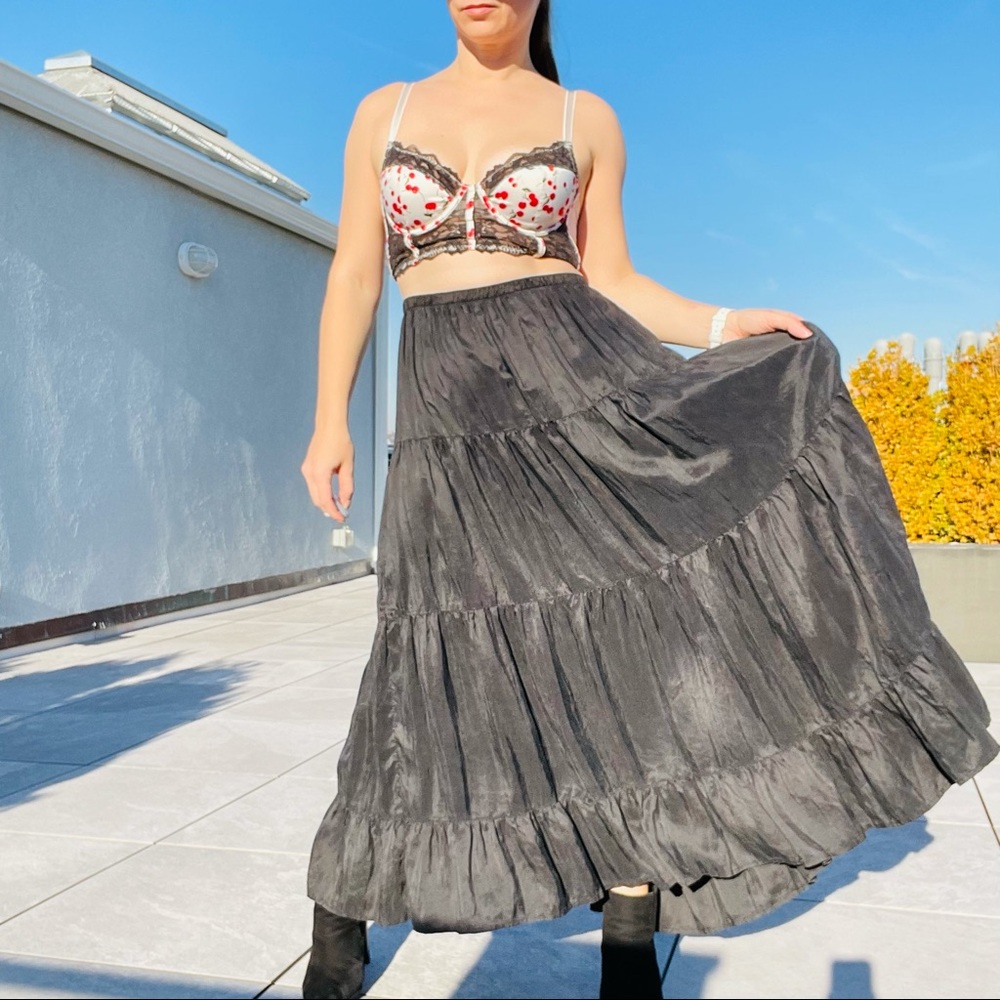 DIALOGUE 100% Silk Layered Tiered Elastic Waistband Maxi Black Full Circle Skirt - Picture 9 of 17